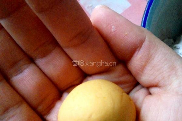 揉香芋馅红薯汤圆的做法图解12