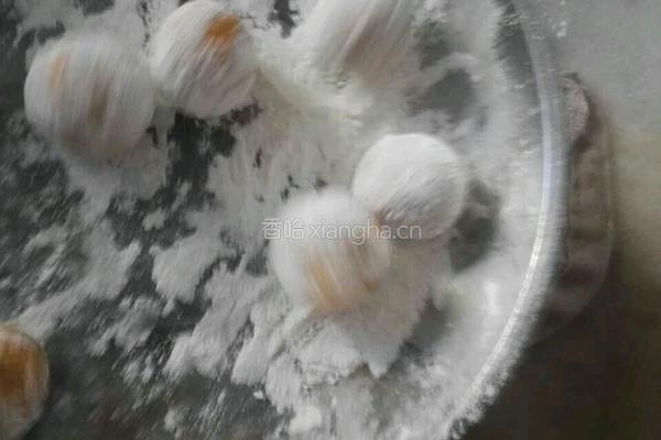 揉香芋馅红薯汤圆的做法图解15