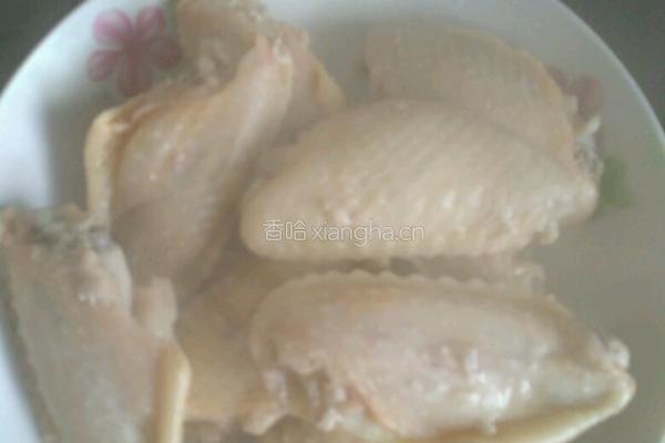 红腐乳焖土豆鸡翅中的做法图解5