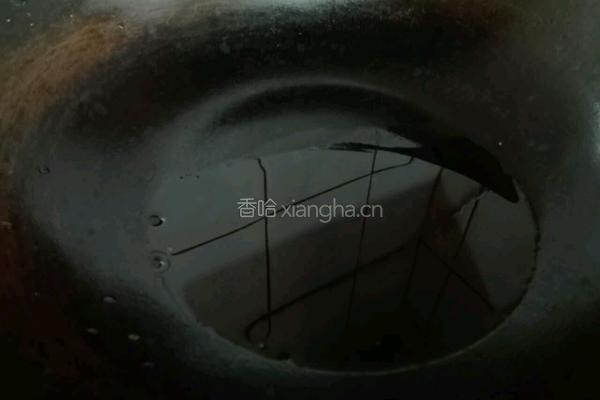红腐乳焖土豆鸡翅中的做法图解10