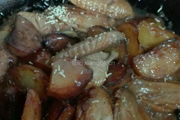 红腐乳焖土豆鸡翅中的做法图解20