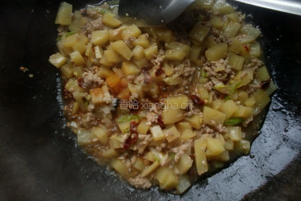 肉末土豆丁的做法图解10