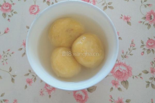豆沙馅玉米面汤圆的做法图解9