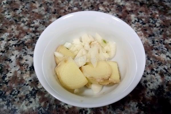 炝炒莴笋叶的做法图解2