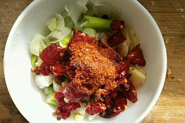 麻辣莲菜的做法图解2