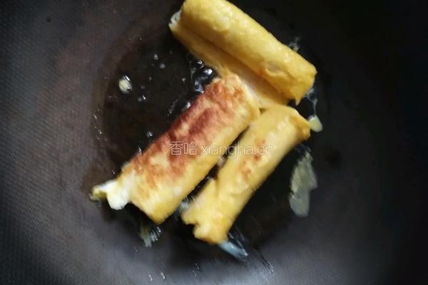 鸡蛋胡萝卜土司卷的做法图解7