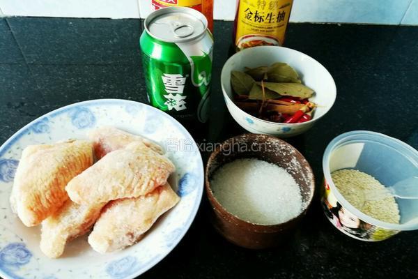 啤酒酱香鸡翅的做法图解1