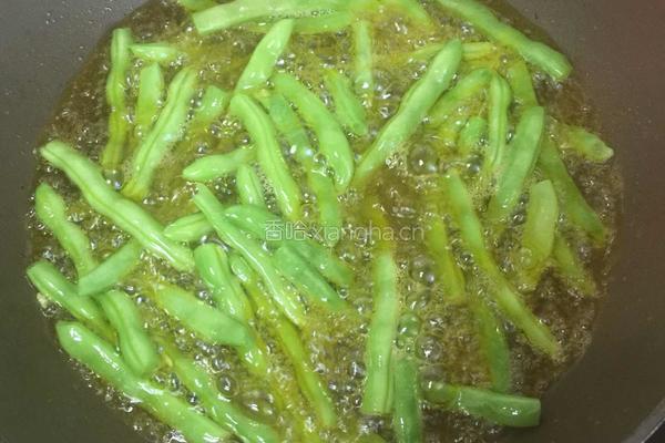 干煸芸豆的做法图解3
