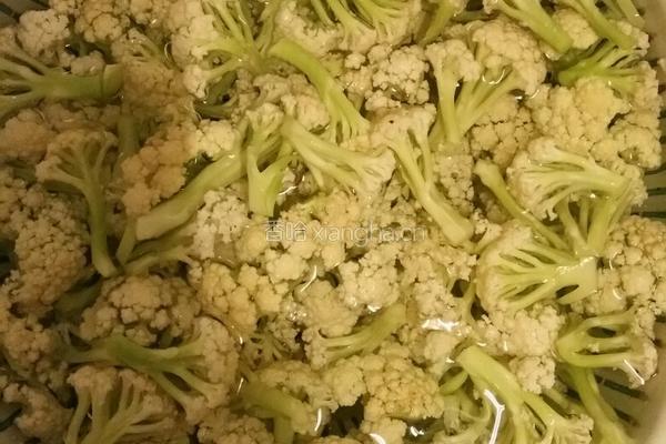五花肉炒有机菜花的做法图解3