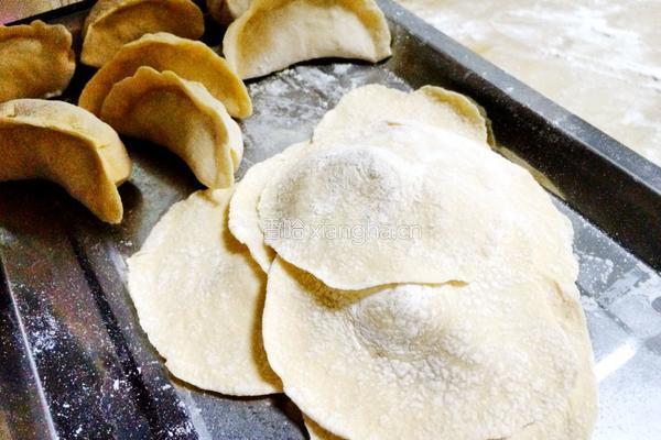 白菜鸡蛋馅饺子的做法图解9