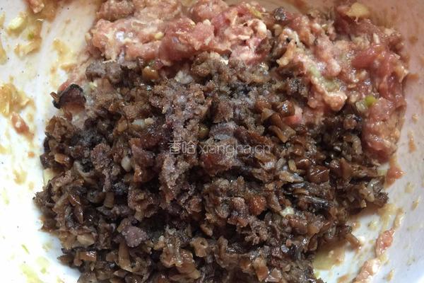 羊肉蘑菇馅包子的做法图解9