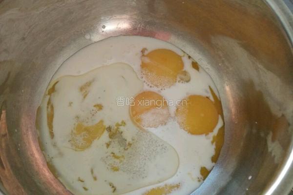 红丝绒杯子蛋糕的做法图解2