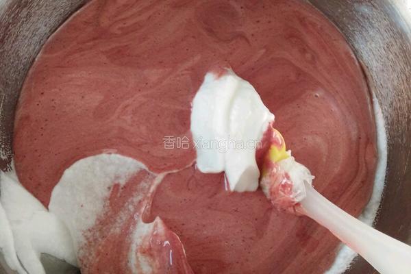 红丝绒杯子蛋糕的做法图解11