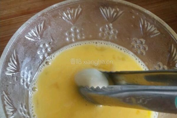 油炸稣皮鹌鹑蛋的做法图解5