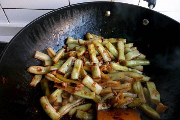 肉末烧豆角的做法图解5