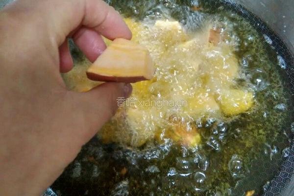 炸红薯丁的做法图解4