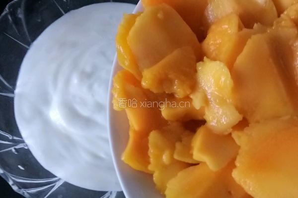 芒果慕斯酸奶的做法图解4
