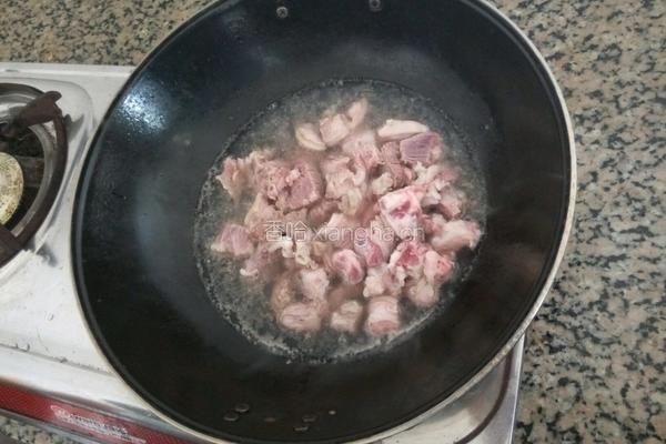 葱爆羊肉的做法图解2