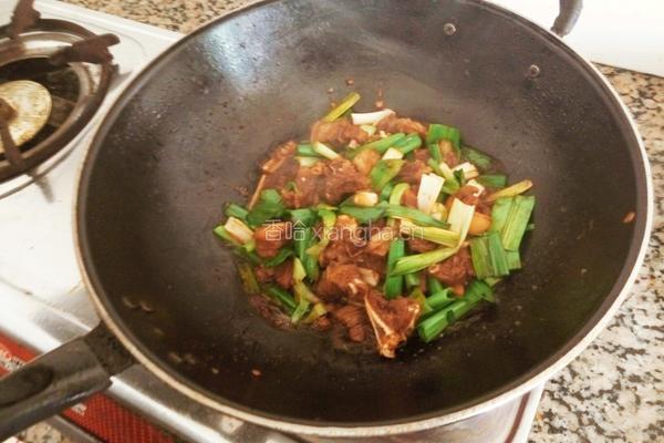葱爆羊肉的做法图解4