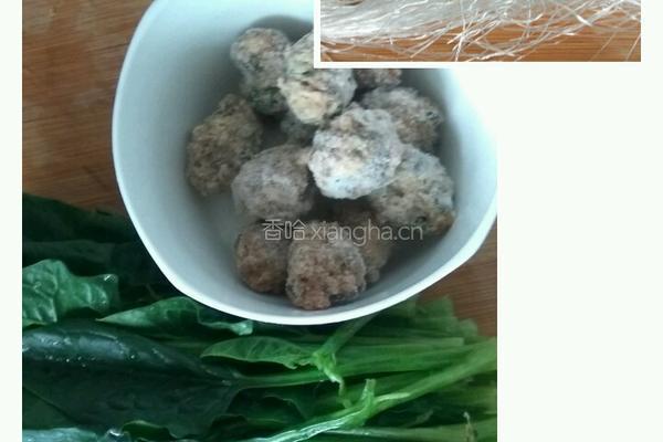 肉圆粉丝汤的做法图解1