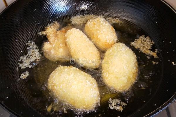 基铺炸鸡球的做法图解2
