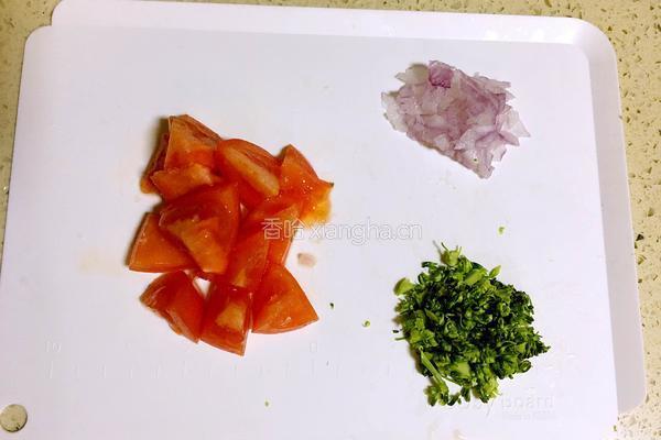 蕃茄洋葱肉末烩饭的做法图解2