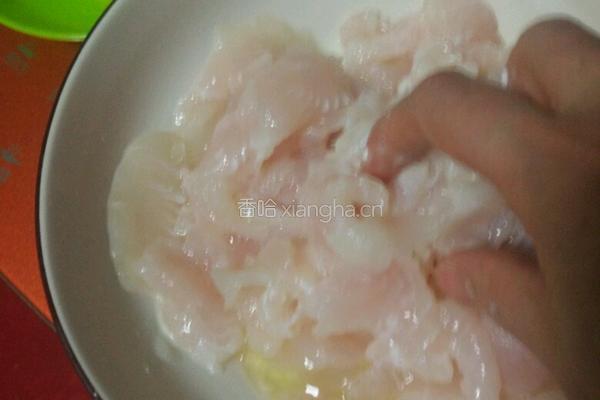 彩椒炒鱼片的做法图解4