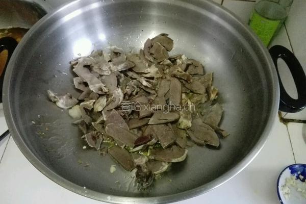 尖椒炒猪心的做法图解8