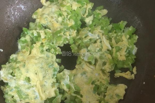 辣椒炒鸡蛋的做法图解8