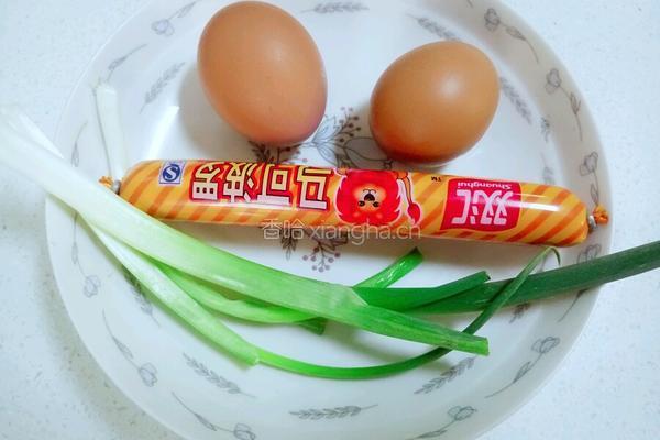 火腿鸡蛋饼的做法图解1