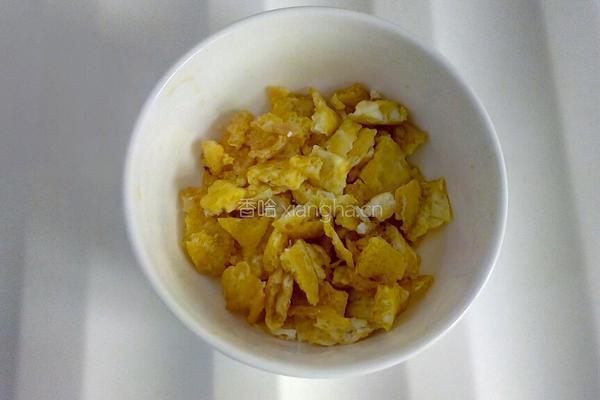 彩蔬炒饭的做法图解4