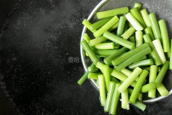 蒜苔肉丝的做法图解4