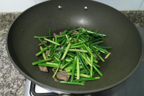 蒜苔炒牛肉的做法图解9