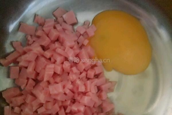 土豆香肠饼的做法图解1