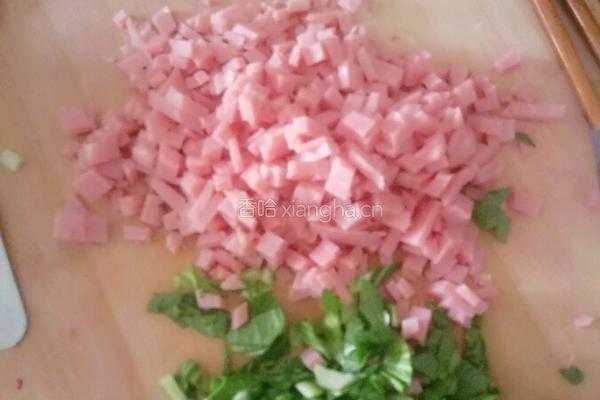 土豆香肠饼的做法图解2