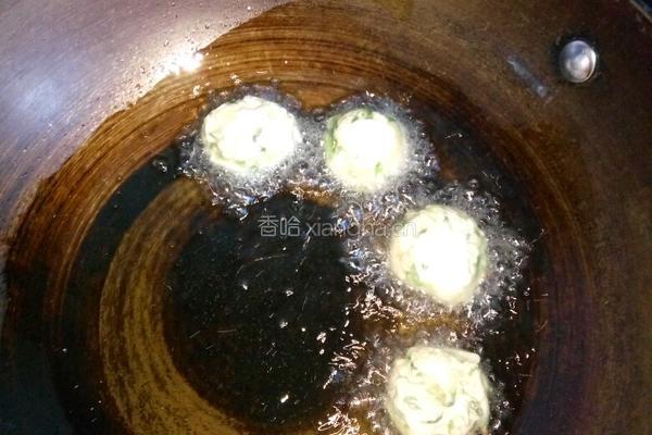 油炸萝卜丝丸子的做法图解7