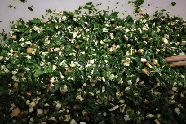 荠菜香干春卷的做法图解3