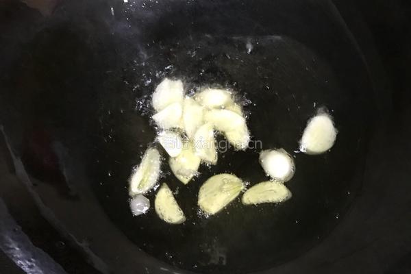 青椒肉粒炒饭的做法图解4