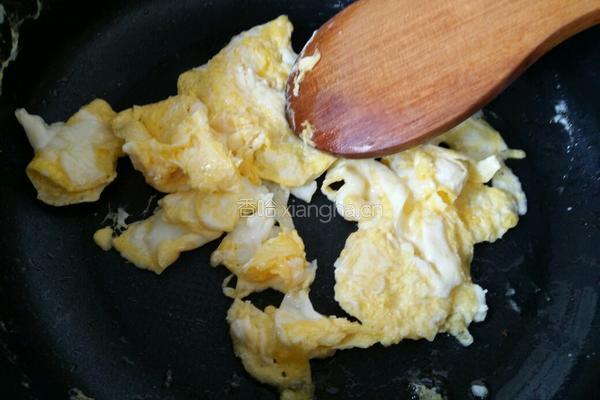 香辣蛋炒饭的做法图解2