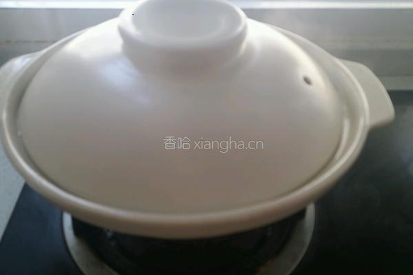 家常排骨黄豆煲的做法图解13