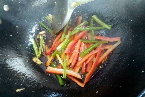 甜椒炒肉的做法图解7