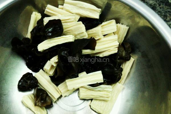 鱿鱼毛血旺的做法图解9