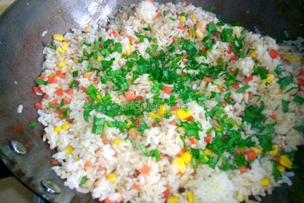 虾仁炒饭的做法图解4
