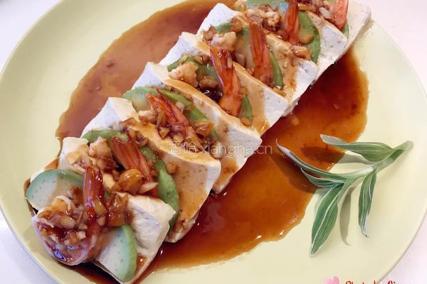 豆腐牛油果虾仁的做法图解4