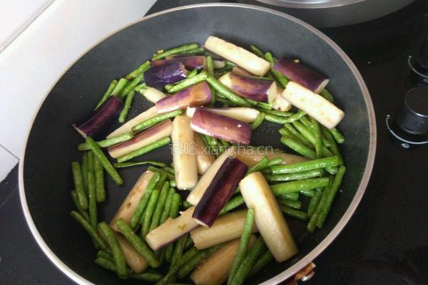 茄子豆角的做法图解8