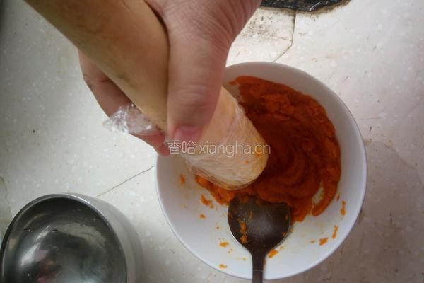 南瓜戚风蛋糕的做法图解2