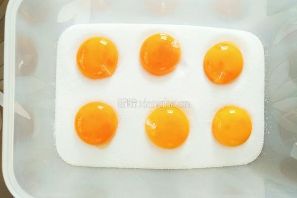 自制咸蛋黄的做法图解4