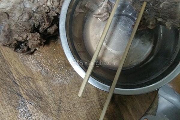 番茄牛腩汤的做法图解1