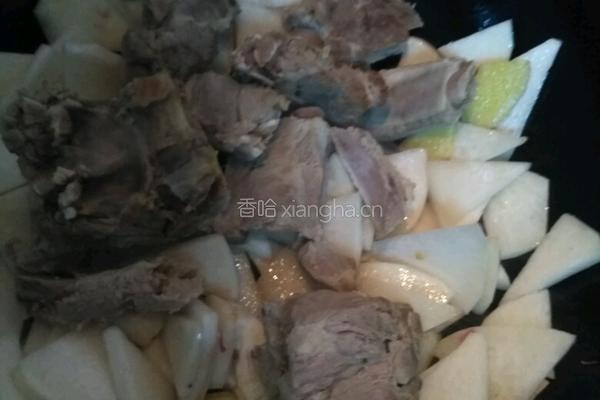 排骨萝卜汤的做法图解5