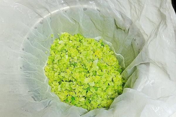包菜油渣肉馅的做法图解9